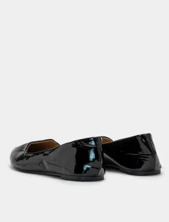 Piazza Italia Ballerina di vernice in poliuretano. In due varianti colore. - Nero Clearance