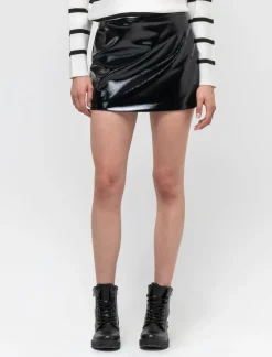 Piazza Italia Gonna corta con taglio dritto, effetto pelle - Nero Sale