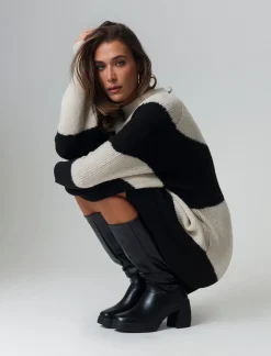 Piazza Italia Maglia girocollo manica lunga a strisce e vestibilità oversize - var 1 Outlet