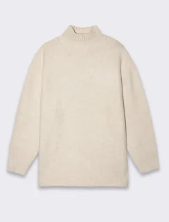 Piazza Italia Moglia modello maxipull con collo alto - Avorio Best