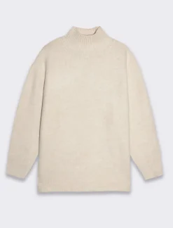 Piazza Italia Moglia modello maxipull con collo alto - Avorio Best