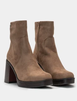 Piazza Italia Tronchetto in microfibra con punta quadrata e tacco effetto legno - tortora Grigio Clearance